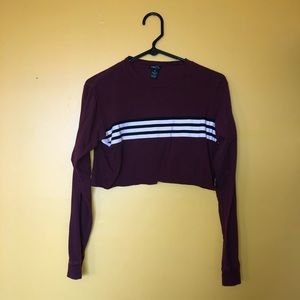 maroon long sleeved crop top
